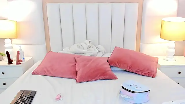 LaylaaDoll online show from January 16, 7:51 pm