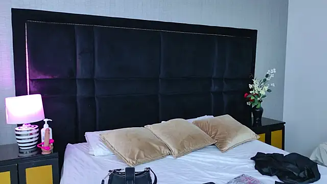 LaylaaDoll online show from January 11, 1:51 pm