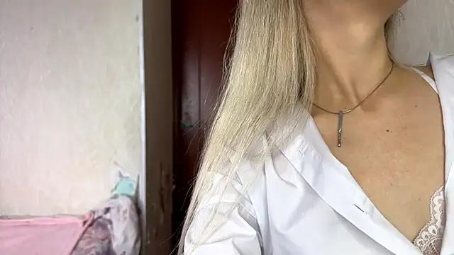 Snapshot of AnnabellVuyovich chatting on September 21, 7:35 am AnnabellVuyovich online show from September 21, 7:35 am