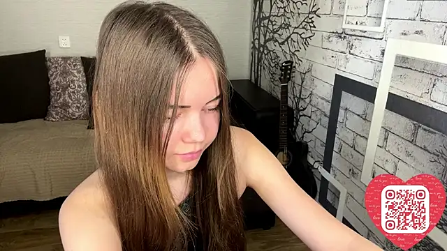 Snapshot of GemmaGunter chatting on July 6, 6:09 am GemmaGunter online show from July 6, 6:09 am