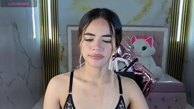 lilith4 s online show from May 15, 8:18 pm