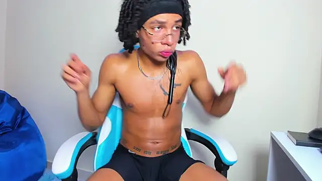 dann cute028 online show from September 17, 8:33 pm