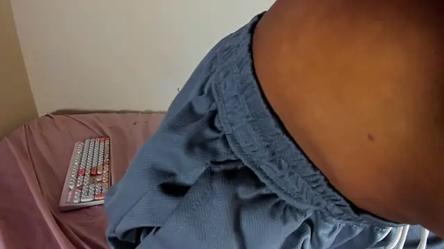 Snapshot of jordan_mm420 chatting on December 15, 3:56 am jordan mm420 online show from December 15, 3:56 am