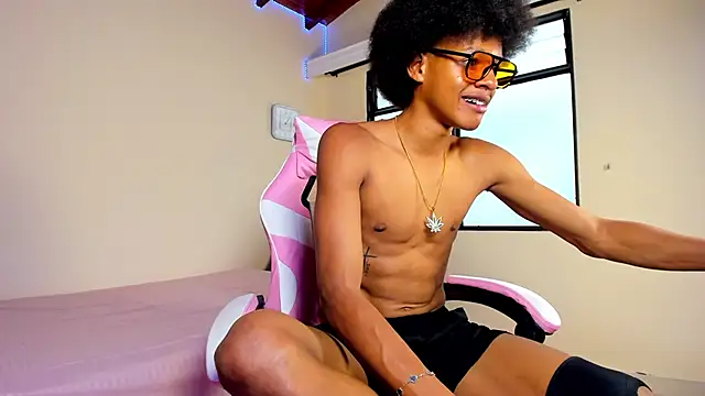 Snapshot of jordan_mm420 chatting on September 25, 7:53 pm jordan mm420 online show from September 25, 7:53 pm