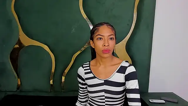 angelkyraasm online show from November 30, 1:23 pm