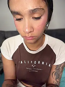 Isabella-Teen online show from March 8, 2:04 am