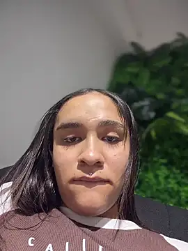 Isabella-Teen online show from February 7, 1:24 am