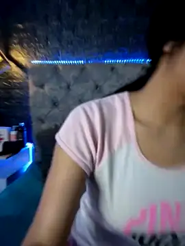 Snapshot of Isabella-Teen chatting on October 3, 3:52 am Isabella-Teen online show from October 3, 3:52 am
