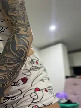 Isabella-Teen online show from April 4, 2:07 am