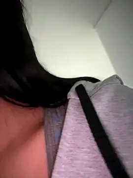Snapshot of Isabella-Teen chatting on September 29, 2:40 am Isabella-Teen online show from September 29, 2:40 am