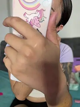 Isabella-Teen online show from December 19, 2:04 am