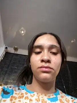 Snapshot of Isabella-Teen chatting on September 24, 2:07 am Isabella-Teen online show from September 24, 2:07 am