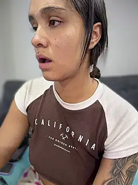 Isabella-Teen online show from March 15, 2:07 am