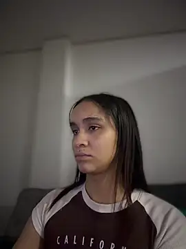 Isabella-Teen online show from February 23, 2:02 am