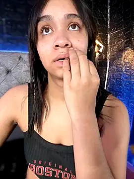 Snapshot of Isabella-Teen chatting on September 26, 2:18 am Isabella-Teen online show from September 26, 2:18 am