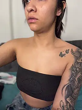 Isabella-Teen online show from January 15, 2:15 am