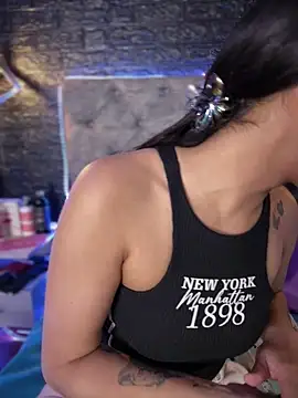 Snapshot of Isabella-Teen chatting on October 23, 2:10 am Isabella-Teen online show from October 23, 2:10 am