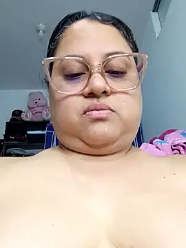 Chiki hot92 online show from March 3, 11:45 pm