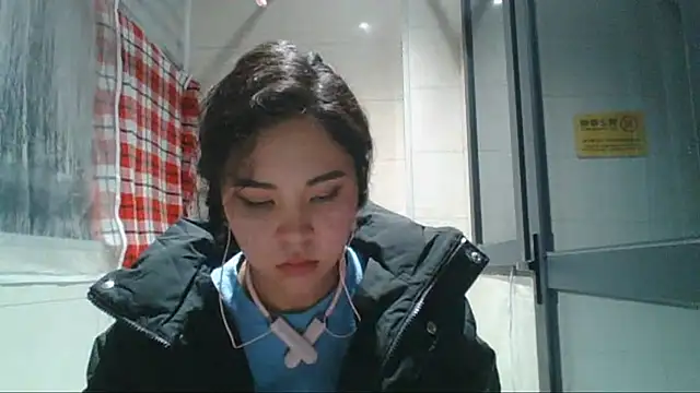 Snapshot of JennyCarpenter chatting on December 15, 10:32 am JennyCarpenter online show from December 15, 10:32 am