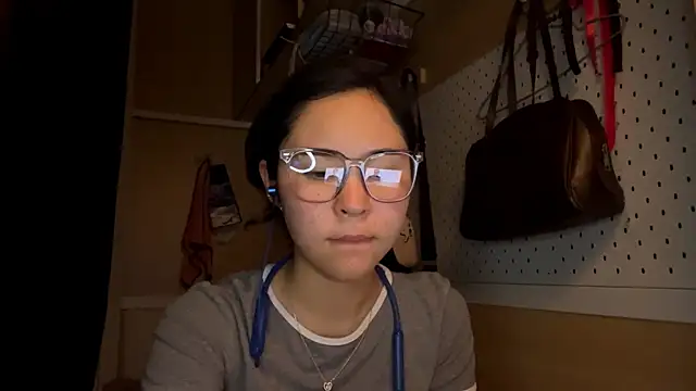 JennyCarpenter online show from May 12, 9:37 am