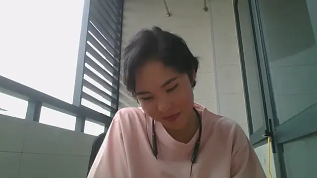 Snapshot of JennyCarpenter chatting on October 1, 8:52 am JennyCarpenter online show from October 1, 8:52 am