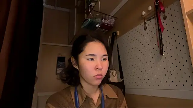 JennyCarpenter online show from May 7, 4:50 am