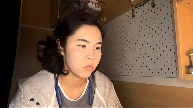 JennyCarpenter online show from April 15, 4:51 am