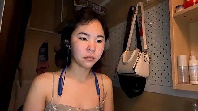 JennyCarpenter online show from June 6, 9:20 pm