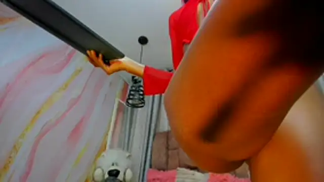 alix noa online show from November 6, 7:18 pm