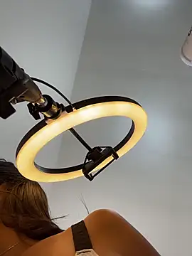 MaddyX   online show from March 31, 7:16 pm