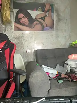 innocenttemplegirl online show from April 19, 12:44 am