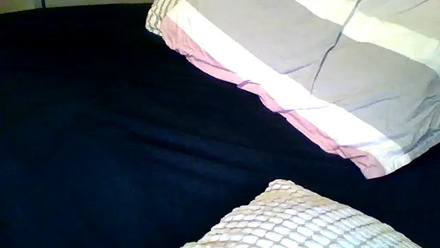 maxh08625 online show from September 28, 4:58 pm