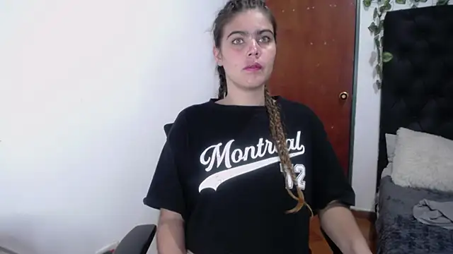 isabel 09 online show from November 1, 3:02 am