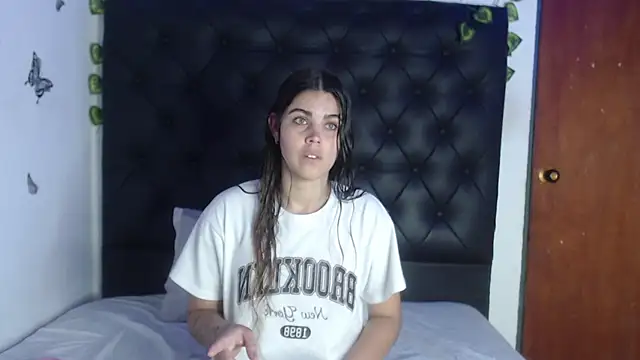 Snapshot of isabel_09 chatting on May 7, 6:22 pm isabel 09 online show from May 7, 6:22 pm