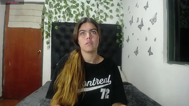 isabel 09 online show from October 4, 3:08 am