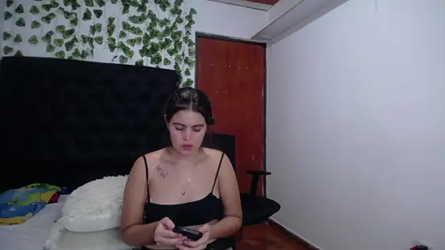 isabel 09 online show from November 8, 3:37 pm