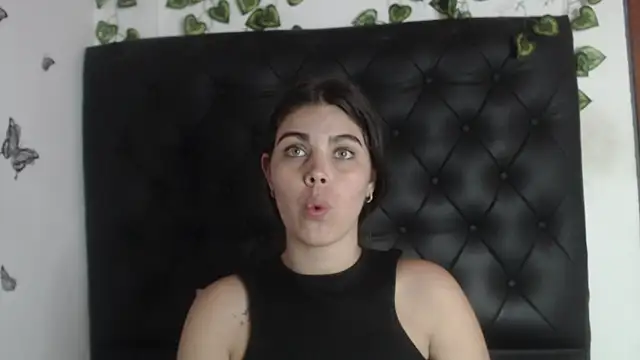 Snapshot of isabel_09 chatting on April 29, 7:31 pm isabel 09 online show from April 29, 7:31 pm