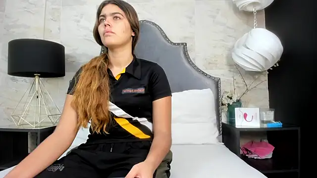isabel 09 online show from October 2, 12:19 pm