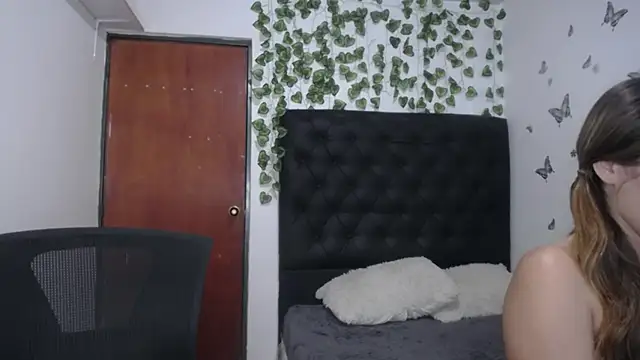 isabel 09 online show from October 30, 4:00 am