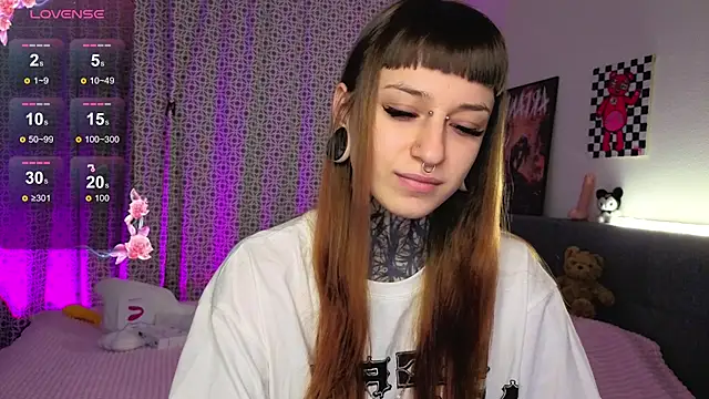 LilithPoison online show from October 22, 7:24 pm