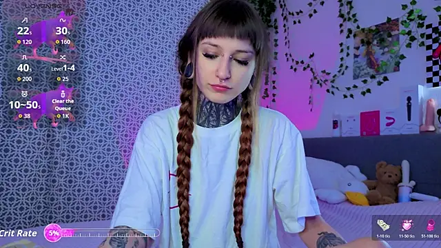 LilithPoison online show from April 18, 6:10 pm