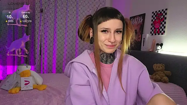 LilithPoison online show from October 31, 6:04 pm