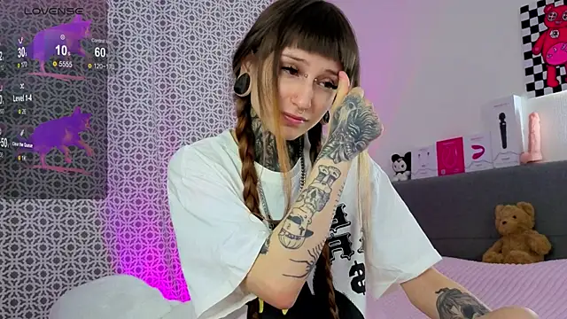 LilithPoison online show from January 11, 6:04 pm