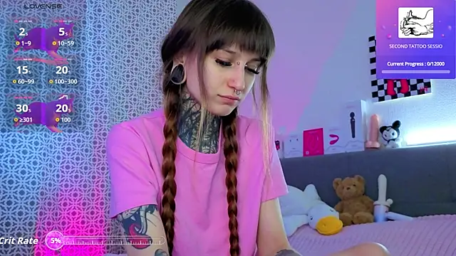 LilithPoison online show from April 3, 4:19 am