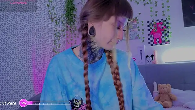LilithPoison online show from July 18, 9:01 pm
