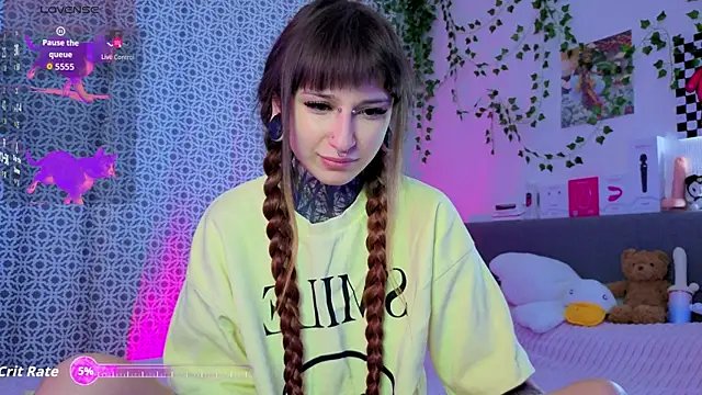 LilithPoison online show from May 10, 6:10 pm