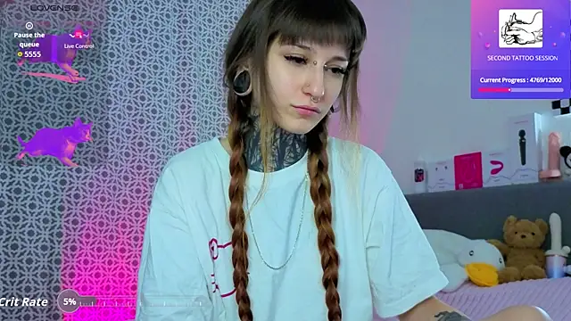 LilithPoison online show from April 3, 6:14 pm