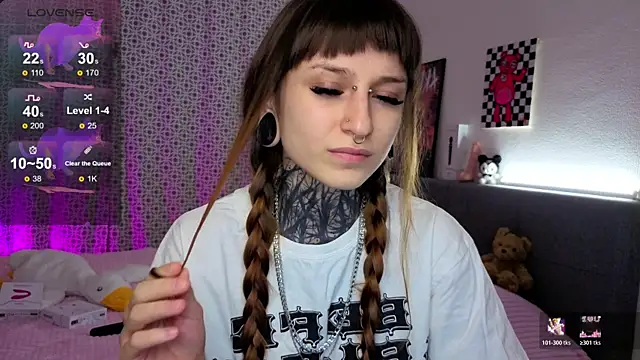 LilithPoison online show from December 19, 6:10 pm