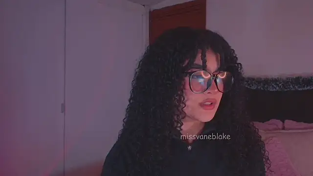 missvaneblake online show from December 22, 11:21 am