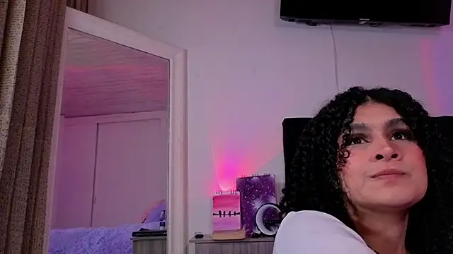missvaneblake online show from May 7, 12:52 pm